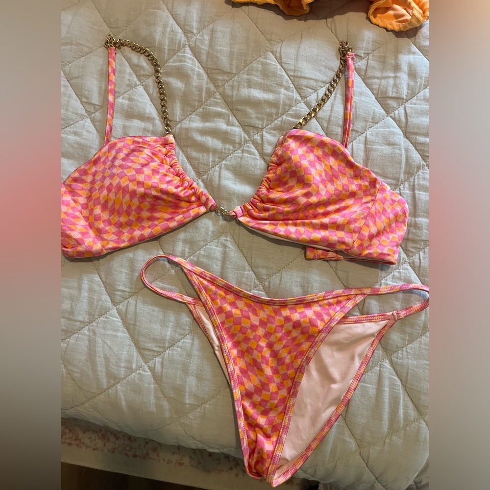 L space bikini set